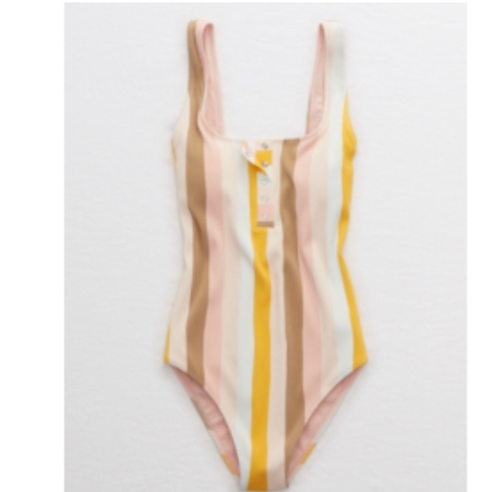 Plus size bathing suit